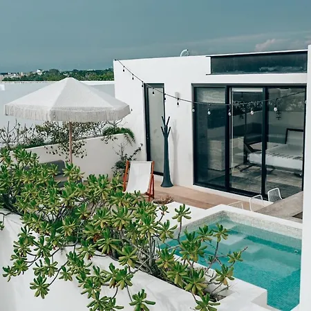 Ultimate Ph In A Prime Spot With Pv Rooftop Pool-2